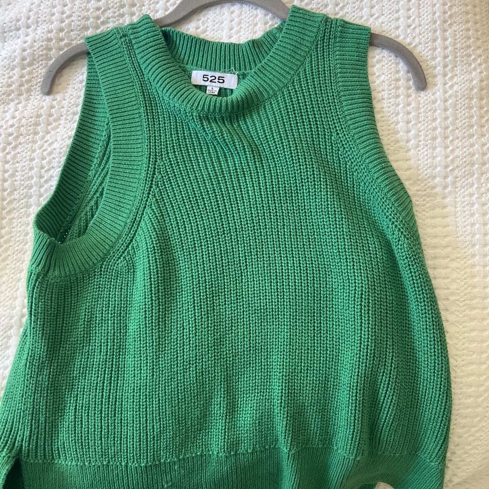 525 brand high crewneck vest